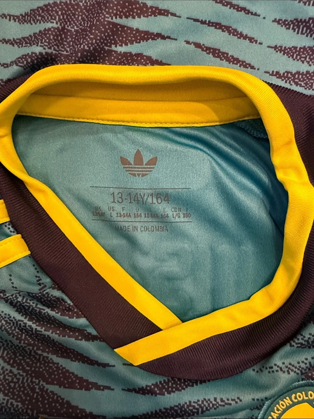 Like New Adidas Colombia Luis Diaz Kids Soccer Jersey